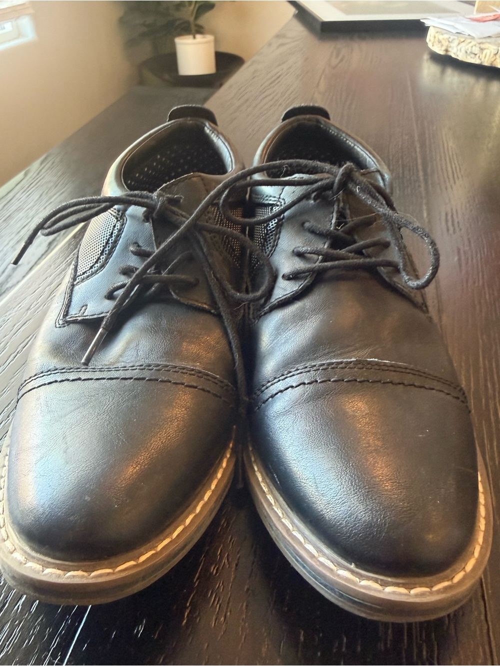 Steve Madden Black Leather Cap-Toe Lace-Up Oxfords Youth Size 5